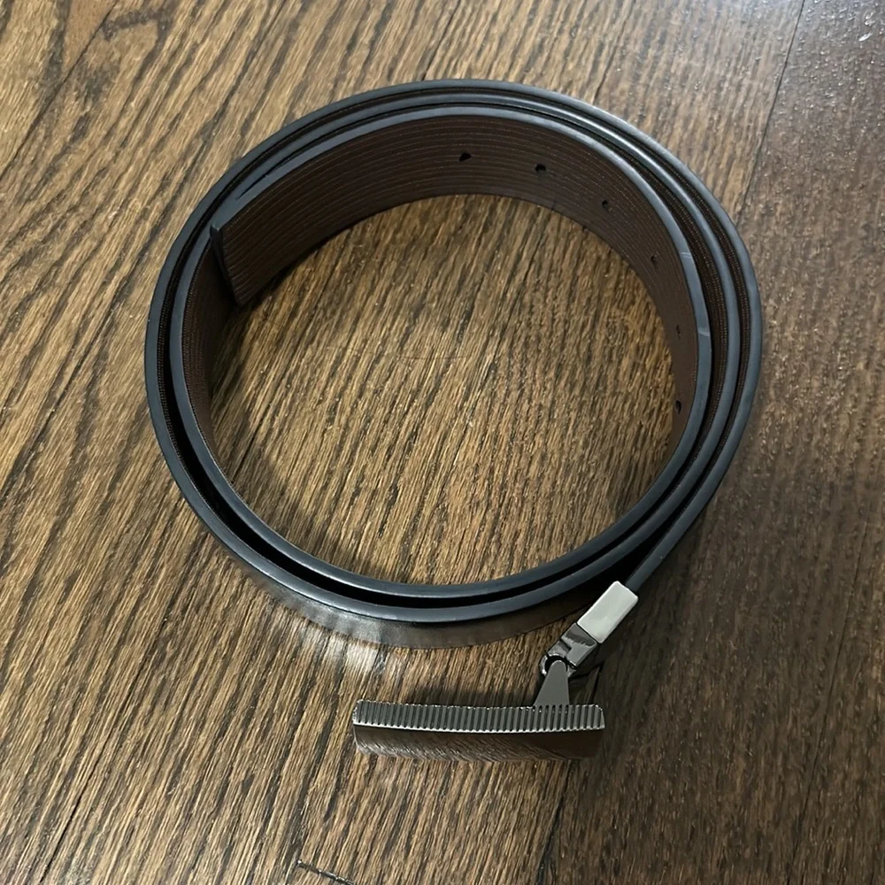 Kenneth Cole Metal Buckle Reversible Black and Brown Men’s Size XL 42-44 Belt
